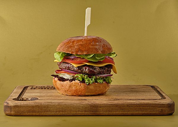 Бургер с мраморной говядиной