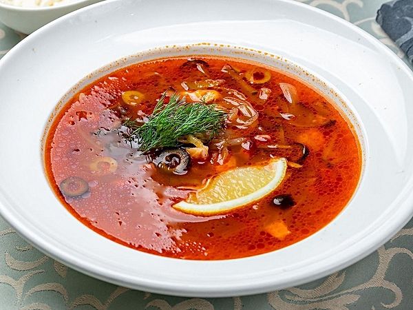 Солянка сборная мясная