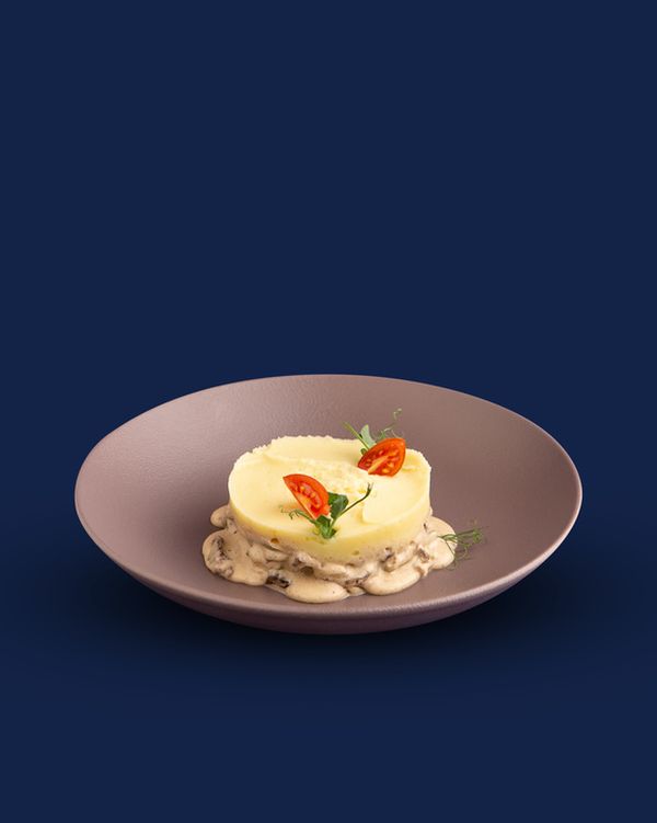 Бефстроганов из телятины с пюре