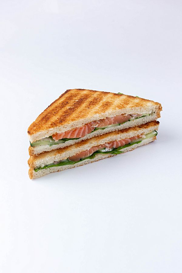 Сэндвич с форелью