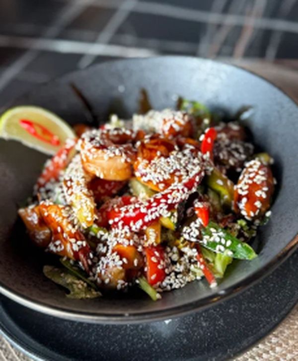 Тайский салат с морепродуктами