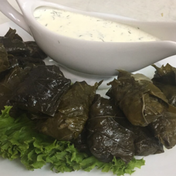 Долма с соусом Мацони