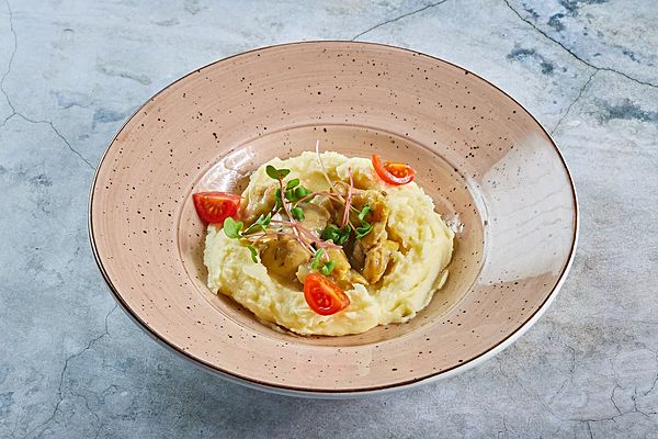 Рапана по-строгоновски с картофельным пюре