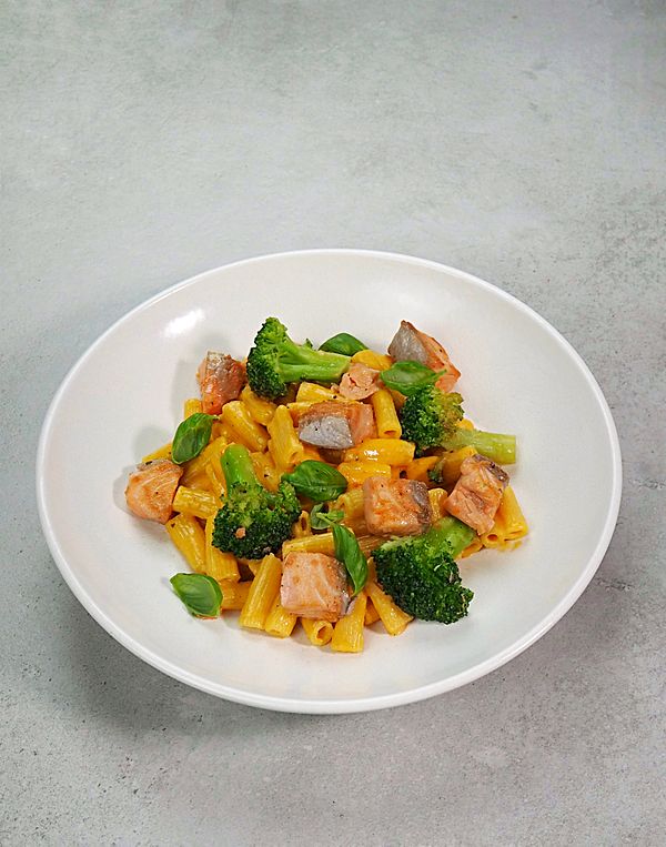 Маккарончини с семгой