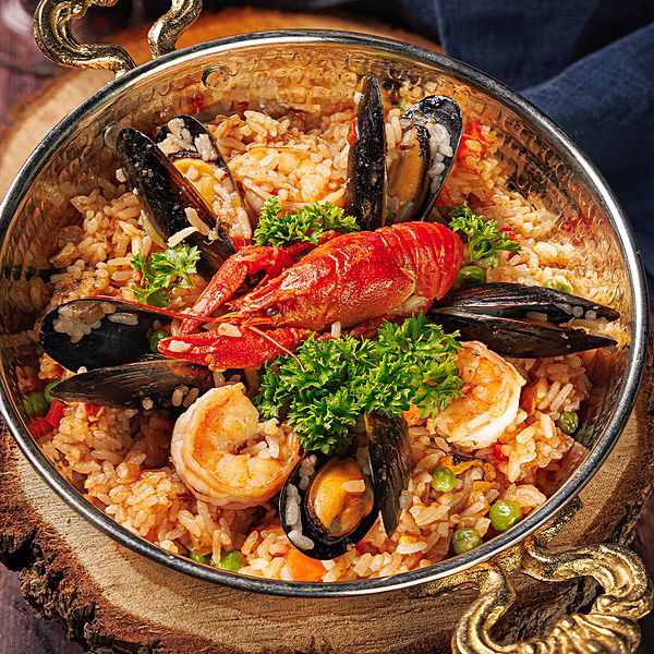 Паэлья из морепродуктов
