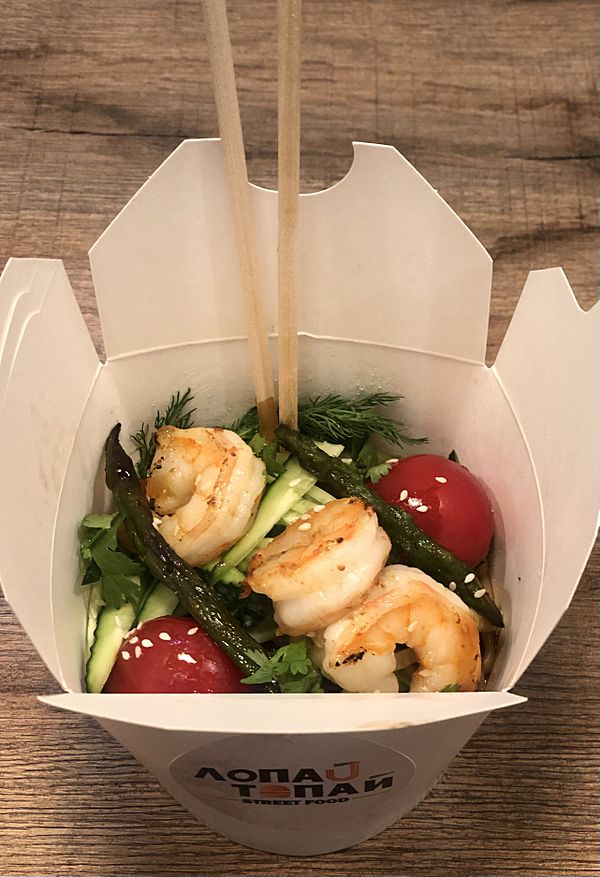 Wok удон с креветками