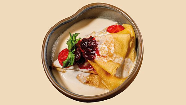 Блины с творогом томленые в сметане