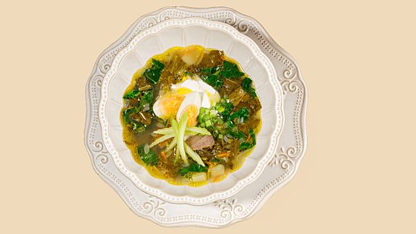 Щи зеленые с говядиной