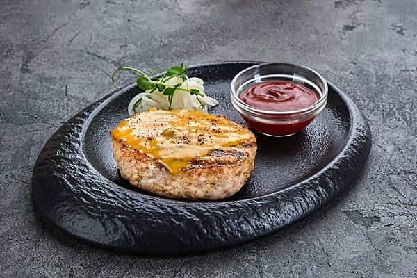 Куриный штекс с чеддером