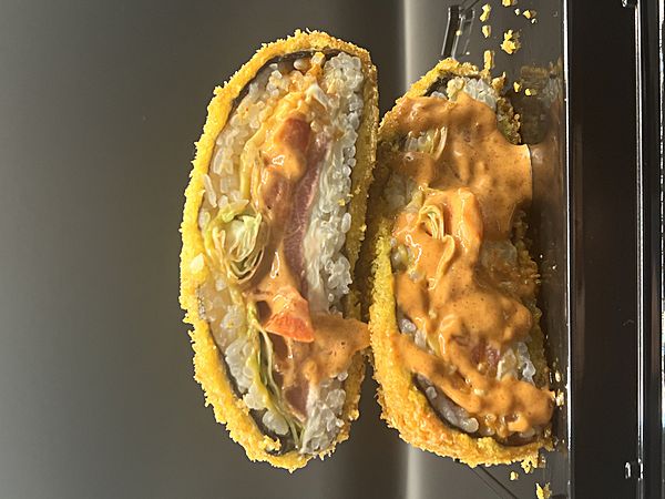 Суши бургер с лососем