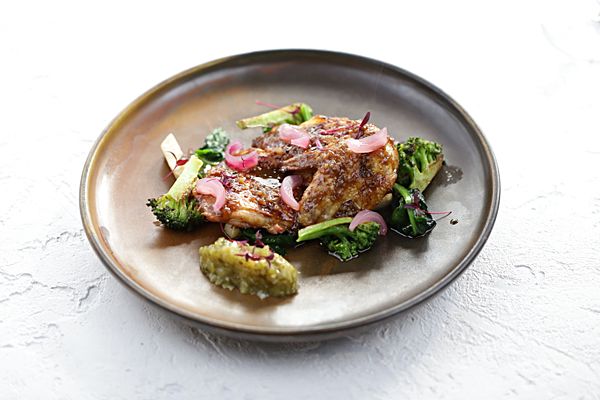 Домашний цыплёнок