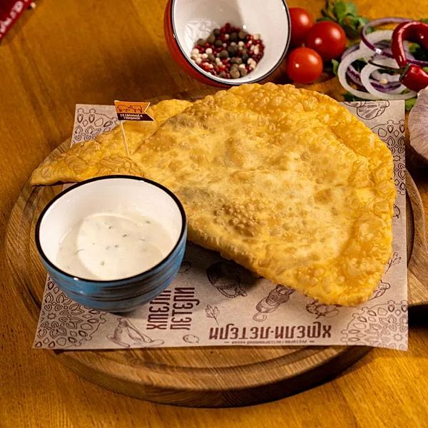 Чебурек с бараниной