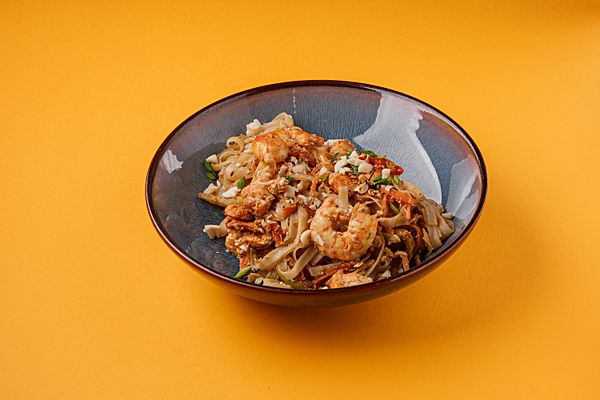 Пад-Тай с курицей и креветками