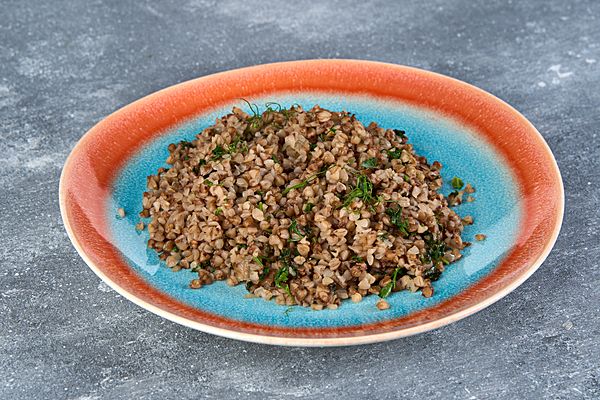 Гречка с луком и зеленью