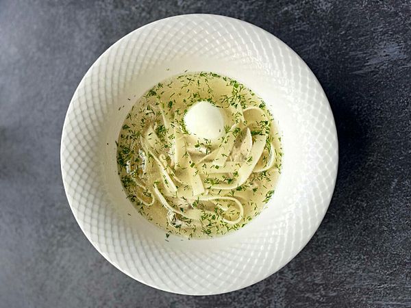 Бульон из Пулярдки