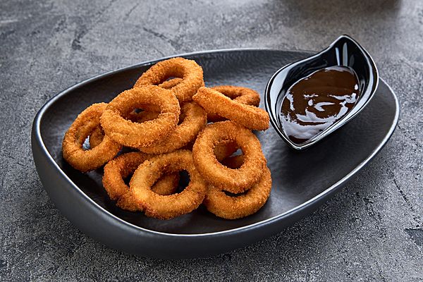 Луковые кольца с соусом BBQ