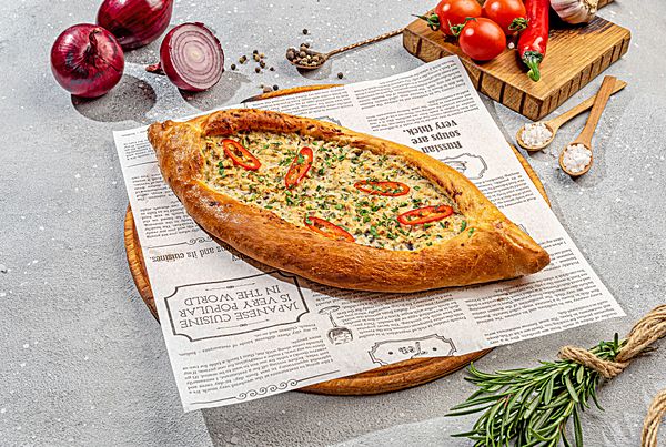 Пиде с курицей и белыми грибами