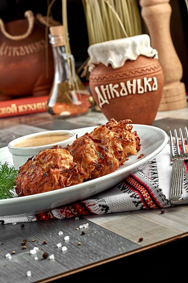 Драники с соусом из белых грибов