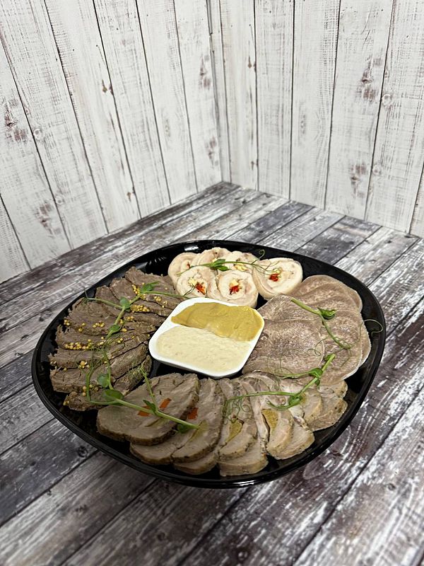 Мясная тарелка