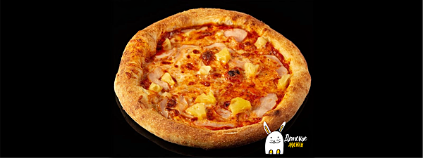 Пицца с цыплёнком и ананасом