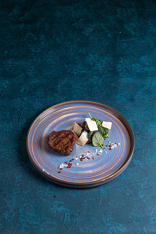 Филе миньон с гранатовым демигласом