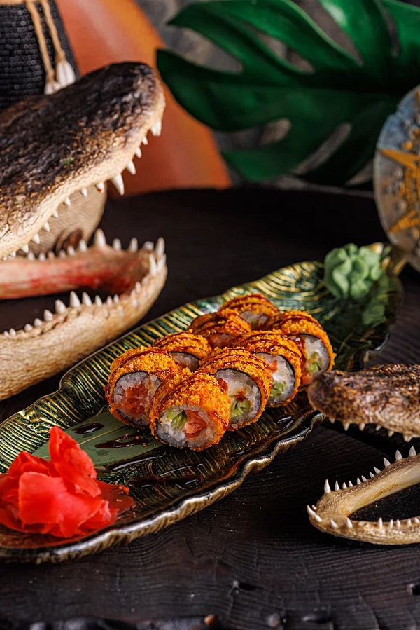 Ролл темпура лосось