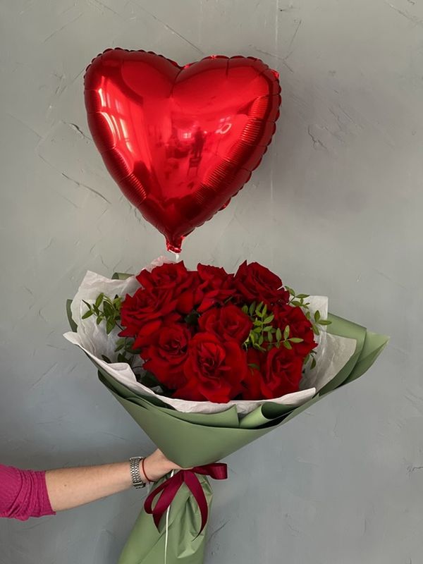Букет французских роз с шаром