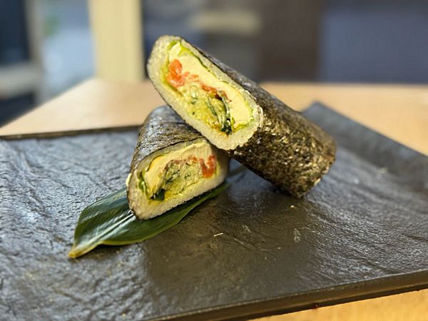 Кимбап с лососем