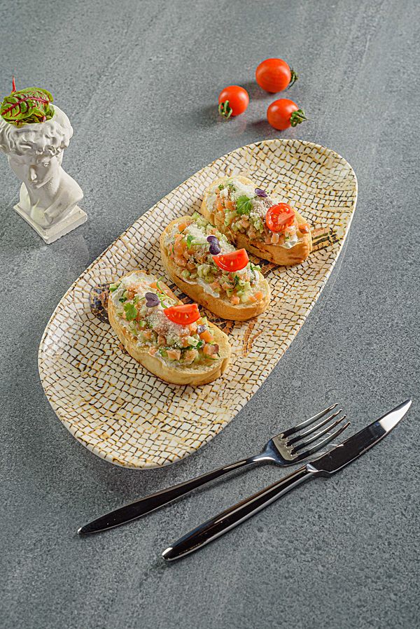 Брускетта с лососем и сливочным сыром