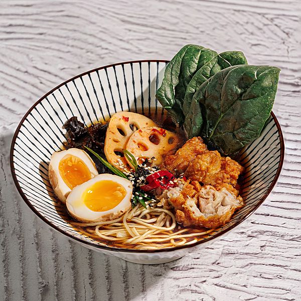 Рамен с курицей темпура или свининой