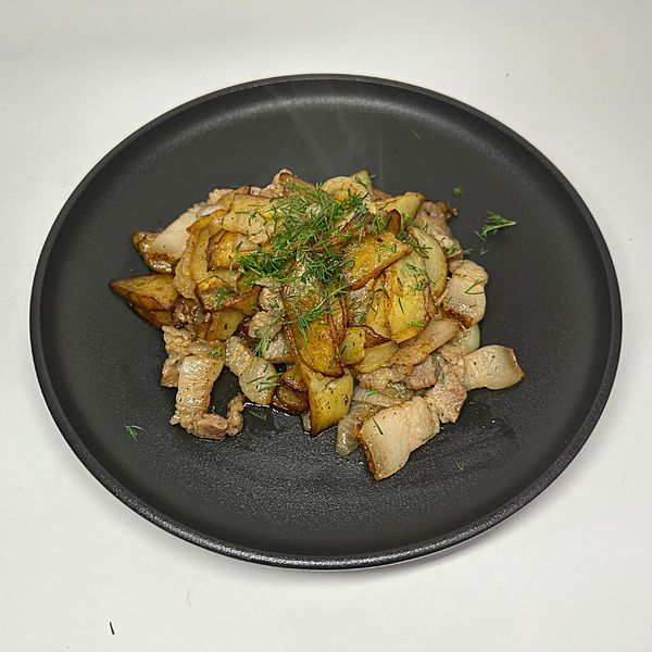 Картофель жареный с салом