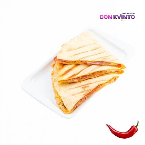 Кесадилья с говядиной и острым перцем