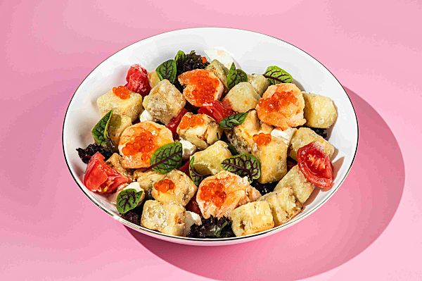 Салат с креветкой и баклажаном