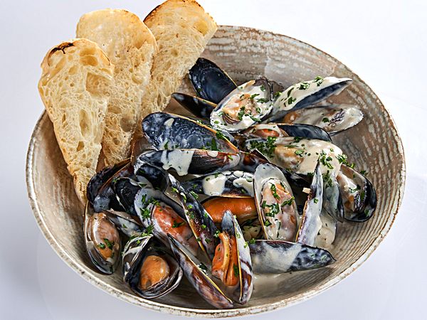 Черноморские мидии в сливочно-пряном соусе