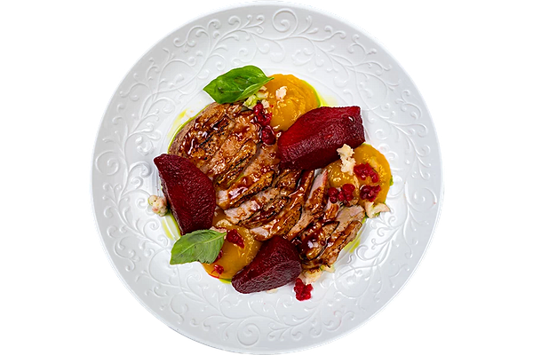 Утиная грудка с винной грушей