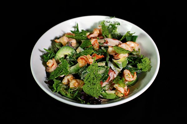 Салат с креветками