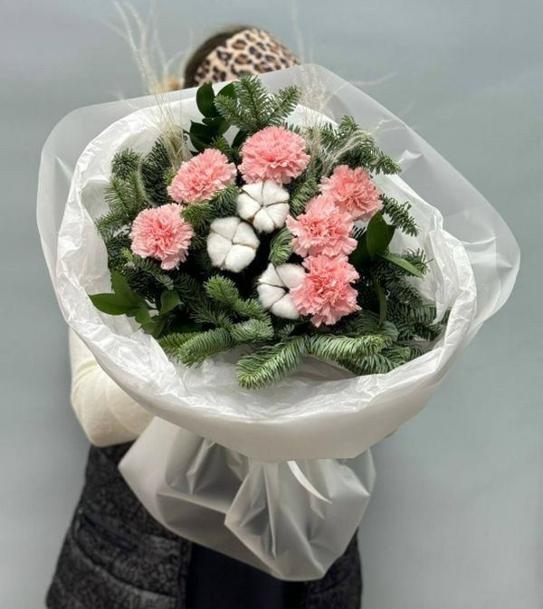 Букет из нобилиса и хлопка