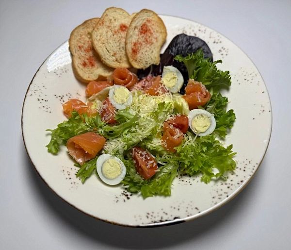 Цезарь с лососем