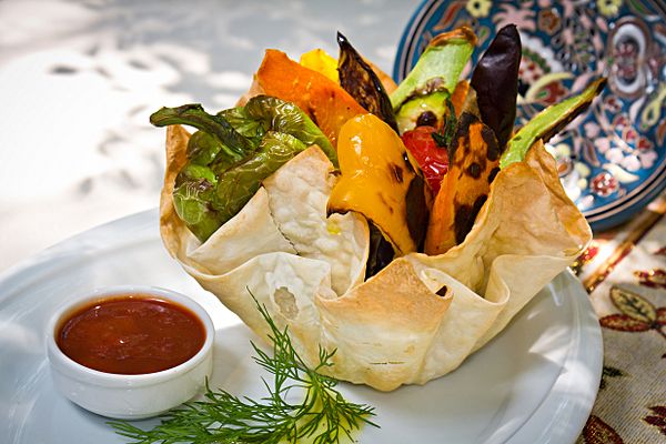 Салат из овощей гриль