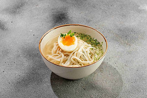 Куриный суп с лапшой