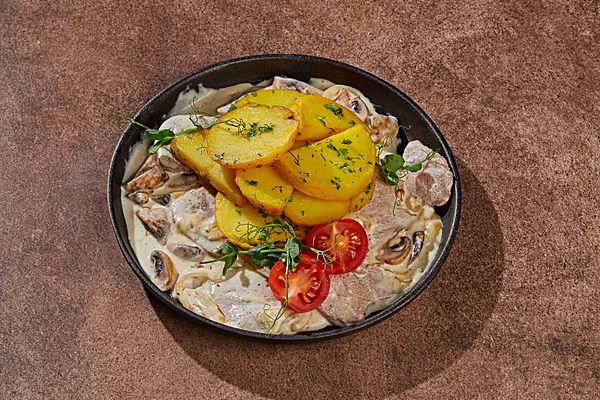 Свинина с картофелем