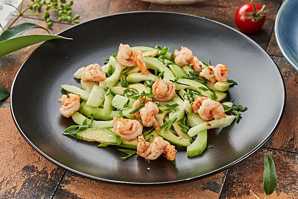 Зеленый салат с креветкой