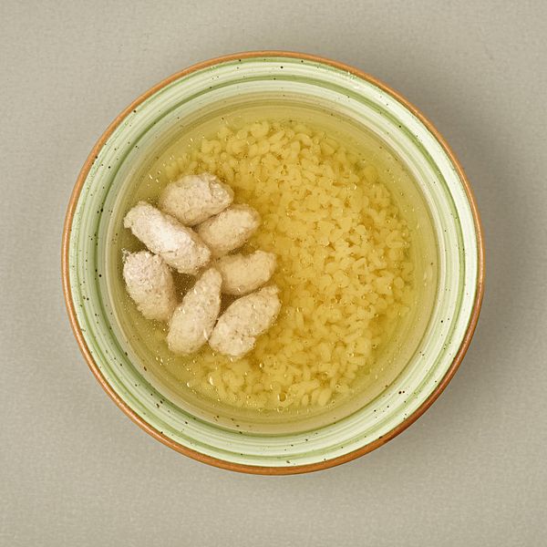 Бульон с фрикадельками