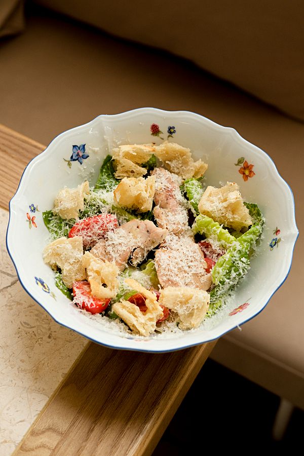 Цезарь с курицей