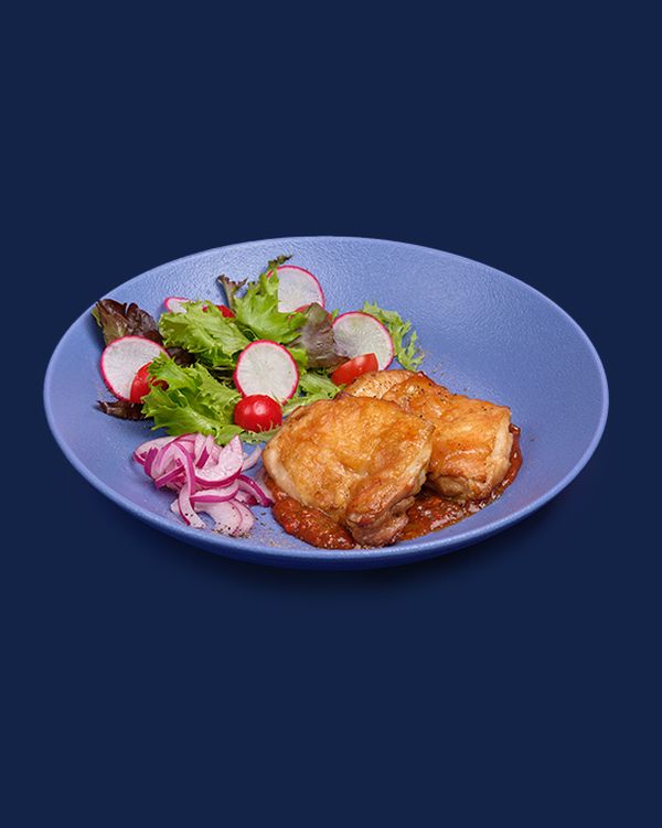 Филе цыплёнка гриль с летним салатом