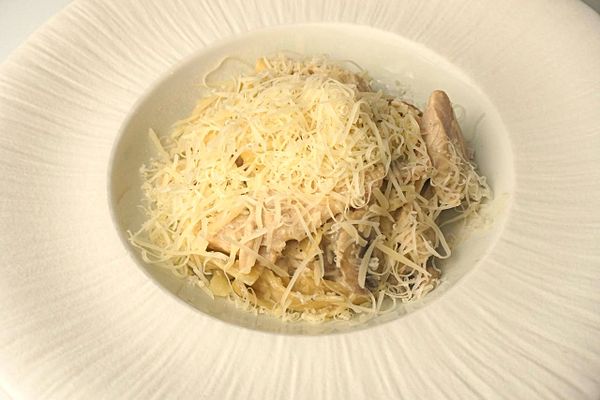 Альфредо с курицей и грибами