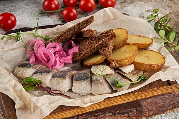 Сельдь с картофелем