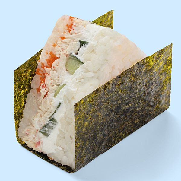 Ёнигири с крабом
