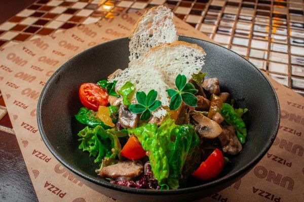 Салат со свининой