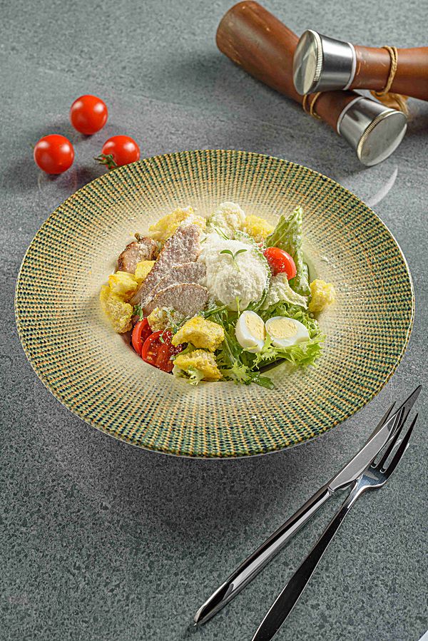 Цезарь с курицей